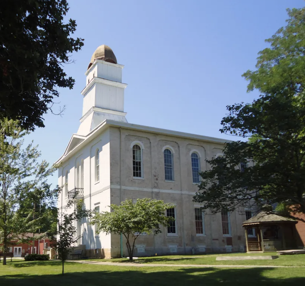 Shoals, Martin County, Indiana Courthouse